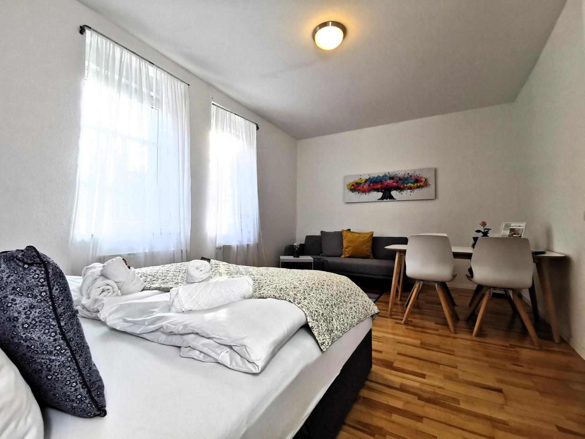 Bohnapartments Steigerwald - Natur In Der Stadt - Vollausstattung - Wlan - Gratis Parkplaetze Erfurt Bagian luar foto